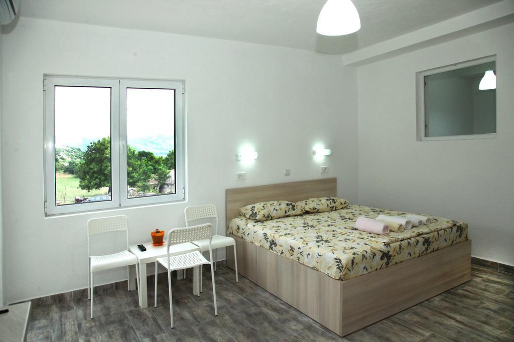 Apartmani Alex Beach Dojran Rum bild