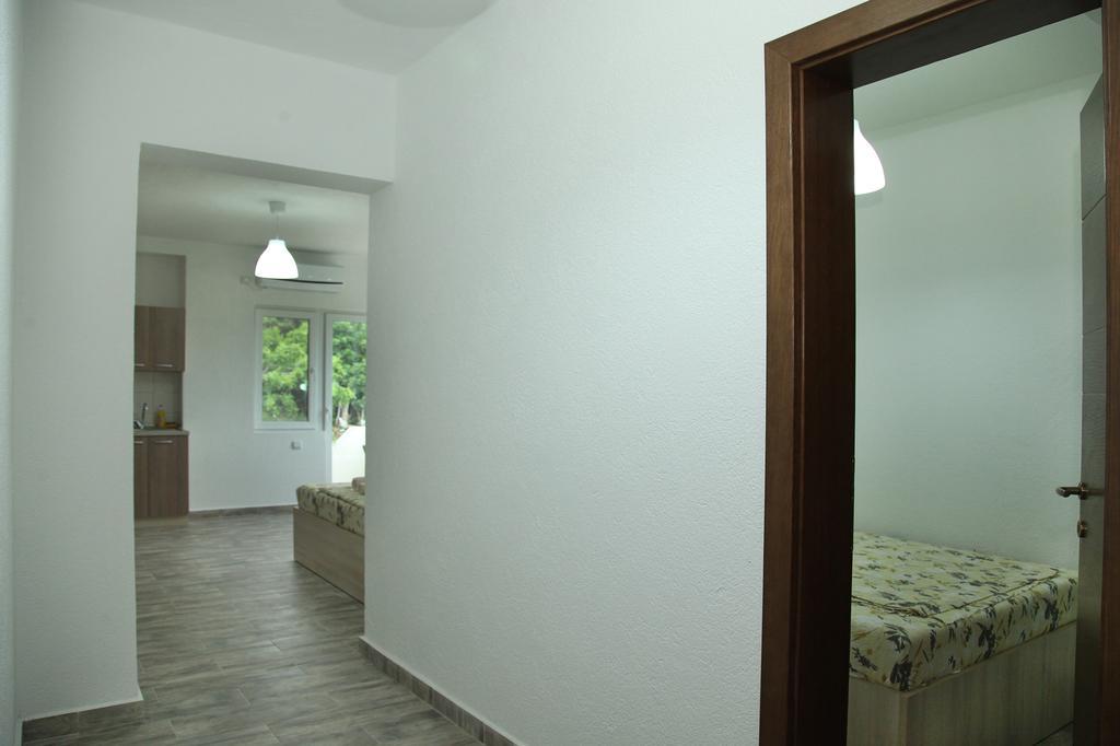 Apartmani Alex Beach Dojran Rum bild
