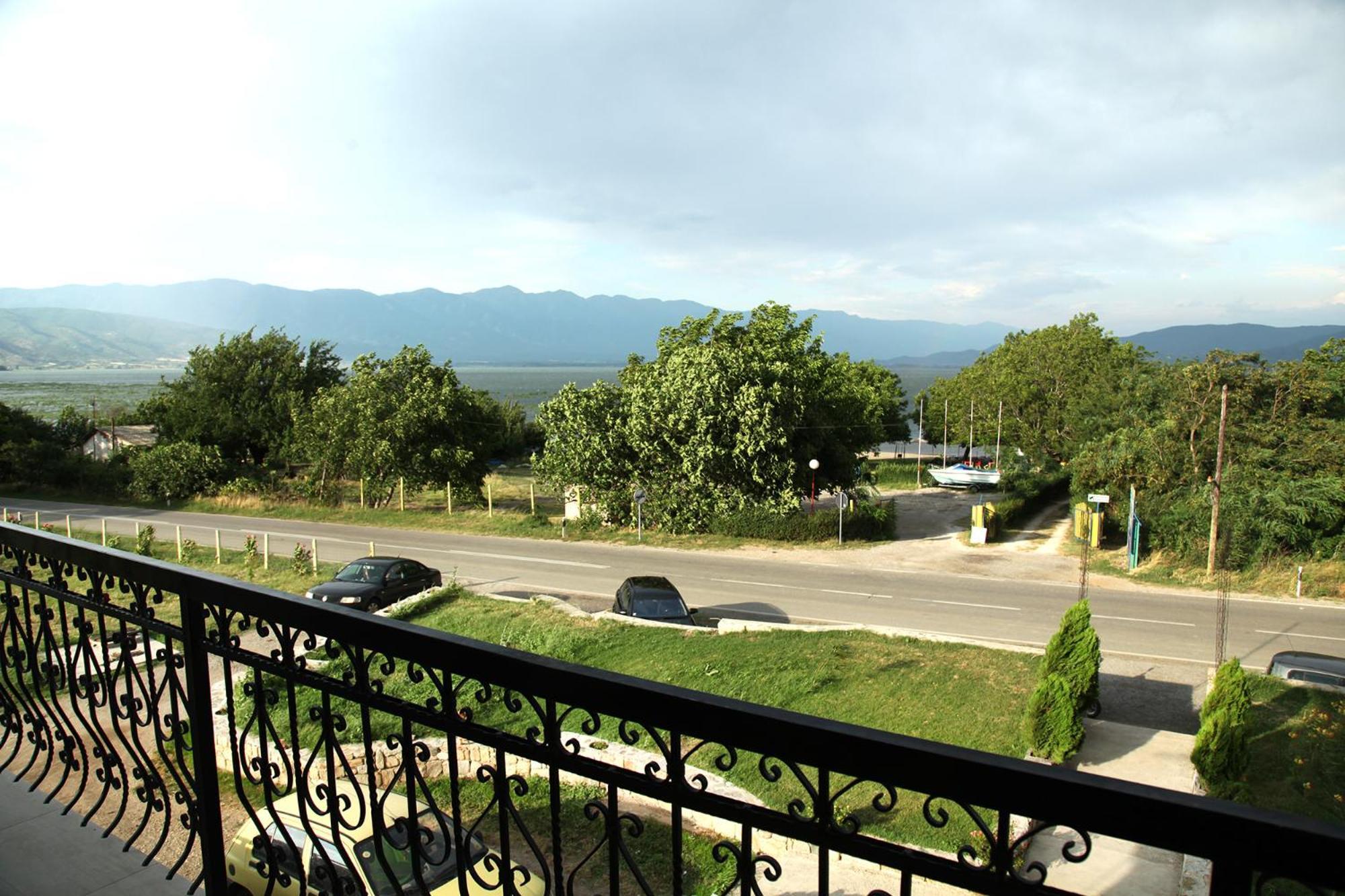 Apartmani Alex Beach Dojran Rum bild