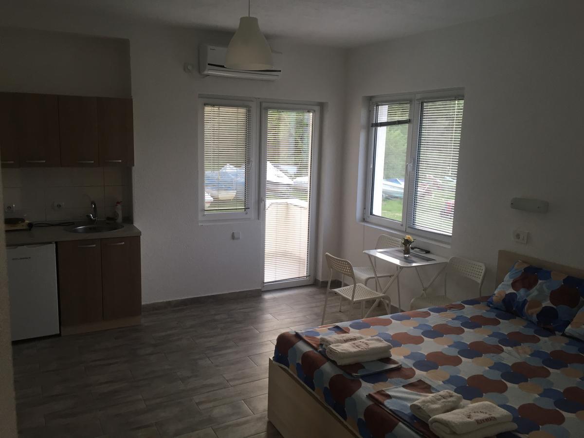 Apartmani Alex Beach Dojran Exteriör bild